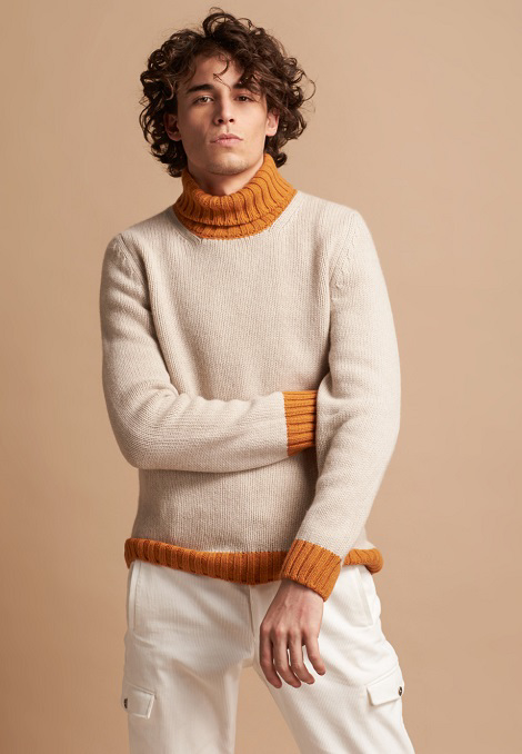 3-ply Air Wool turtleneck sweater
