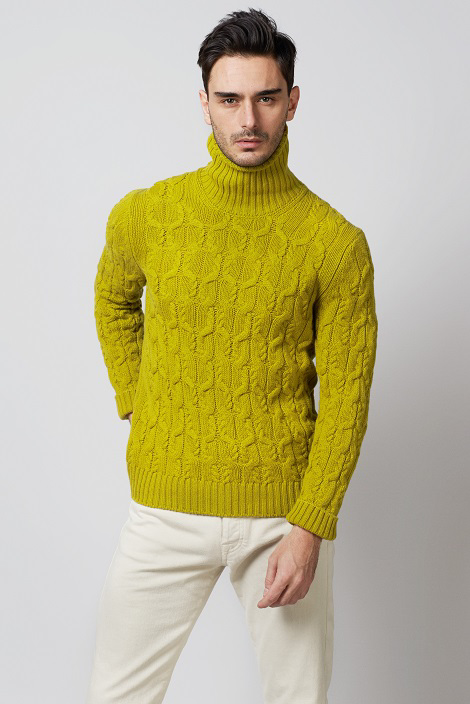 Cable knit turtleneck sweater in 3-ply Air Wool