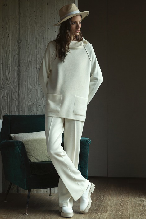 Fabric stitch maxi sweater and cashmere trumpet knit trousers